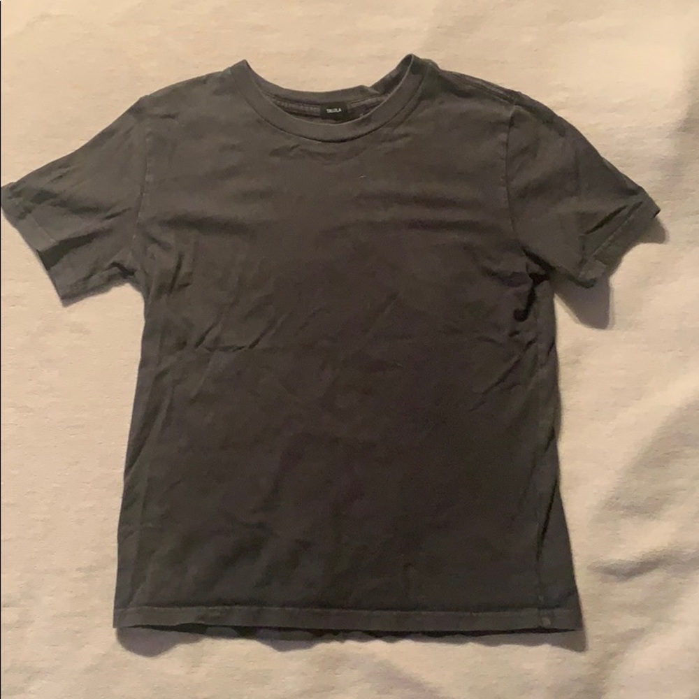 Aritzia charcoal grey t-shirt